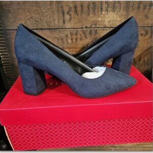 NIB Kelly & Katie ROSEWELL Leather NAVY Suede Heel Size 6.5